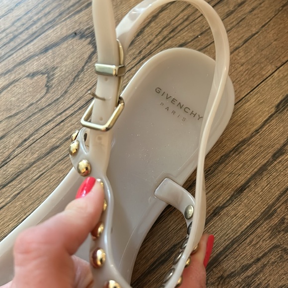Givenchy jelly sandals with brass hardware. Great for the beach! Gladiator style - Picture 2 of 7